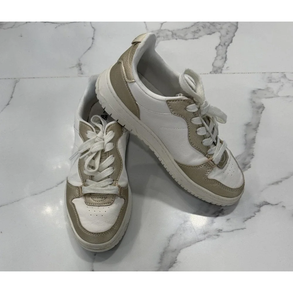 No Boundaries Shoes Womens Size 7 White Tan Colorblock Lace Up Low‎ Top Sneakers